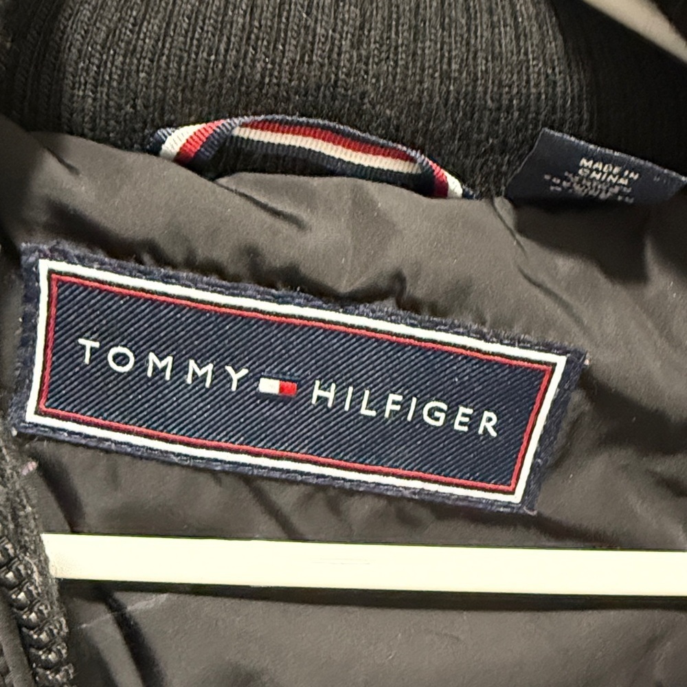 Tommy Hilfiger Black Puffer Coat Size Small Faux Fur Hood Winter Jacket - Picture 4 of 9